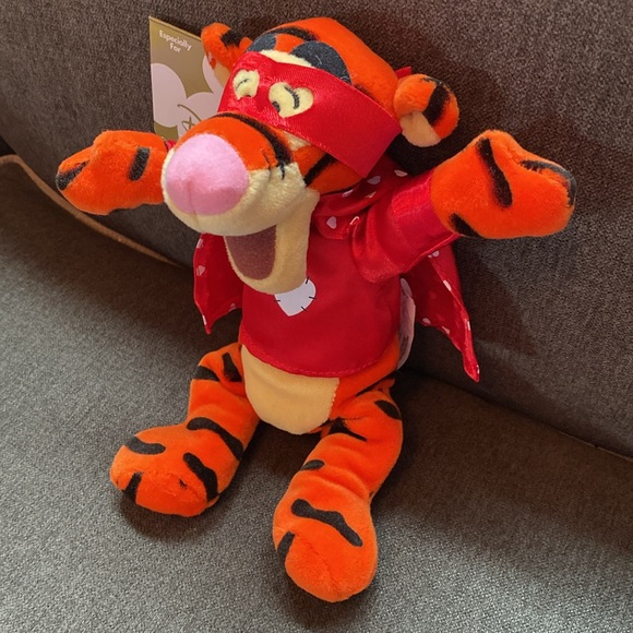 Super Lover Tigger!! - Picture 2 of 7